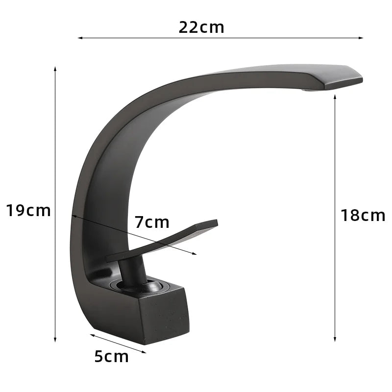 Basil Faucet | Modern Black/Gold Mixer Tap