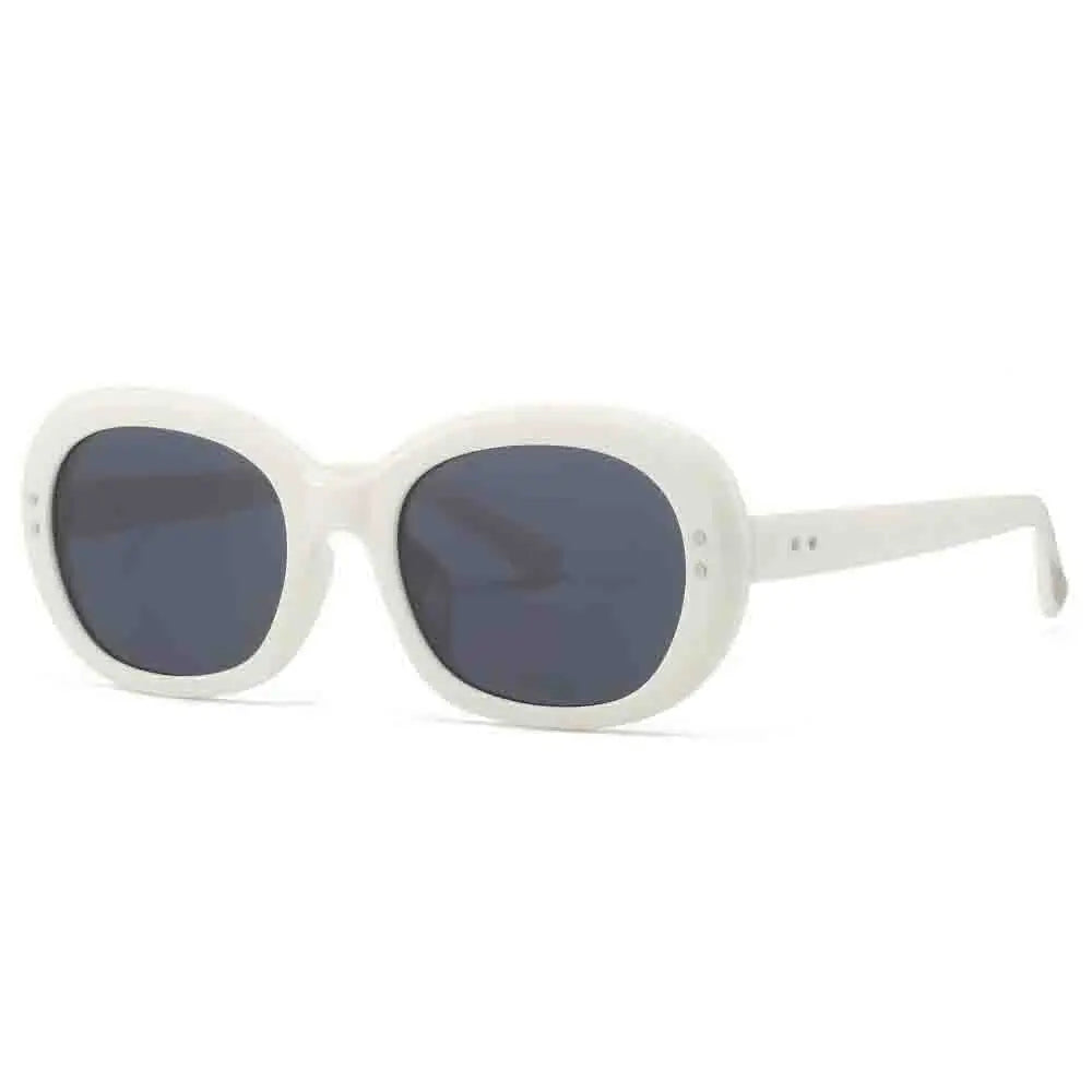 Women's Round White Sunglasses UV400 – Elegant and Trendy with Lightweight Resin Frame