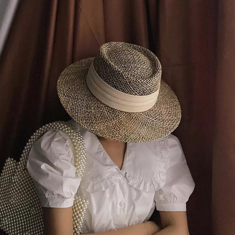Lightweight Unisex Straw Hat with Sun Protection – Elegant Boater Hat for Men and Women