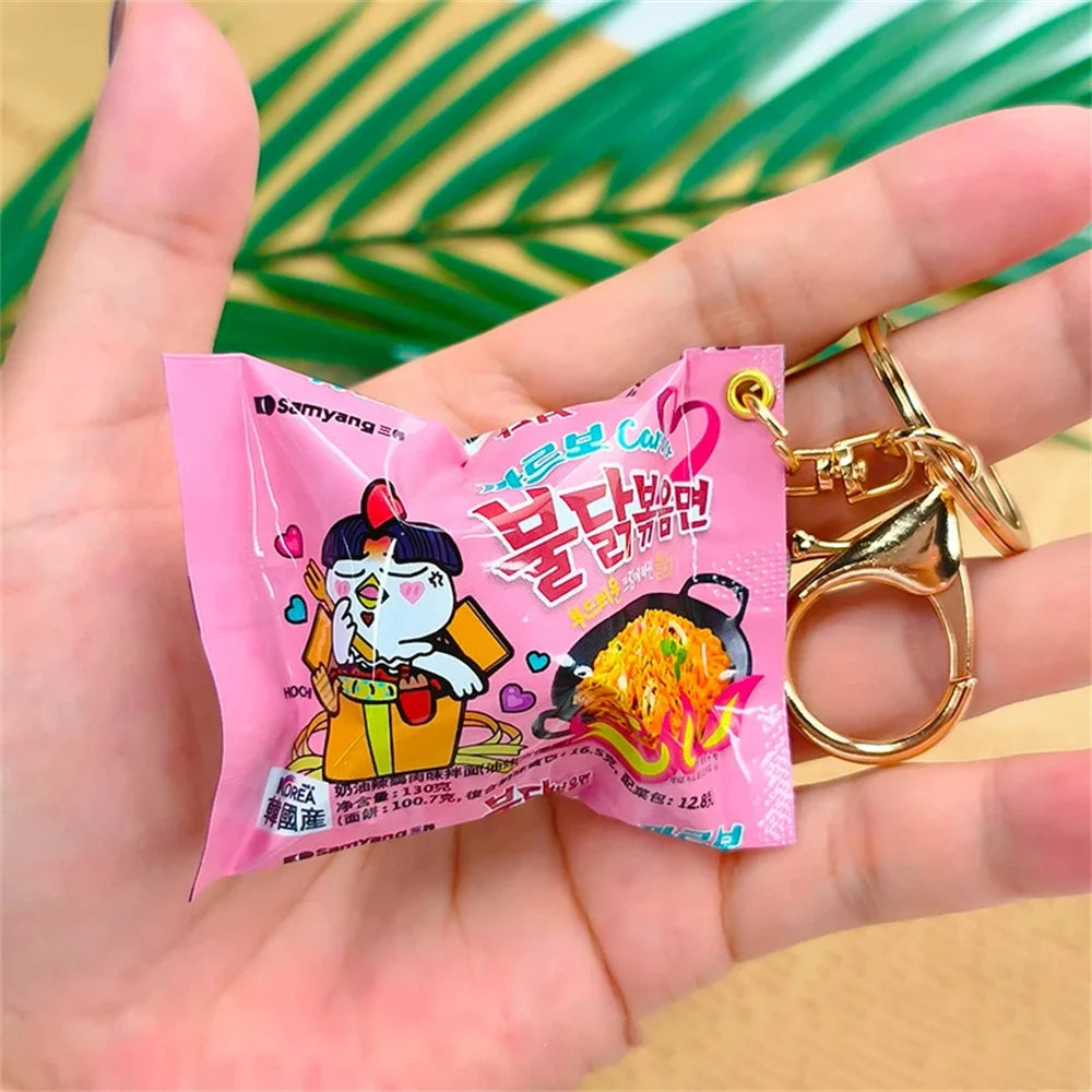 Miniature Instant Noodles Metal Keychain with Lobster Clasp – Fun Accessory for Bag and Phone