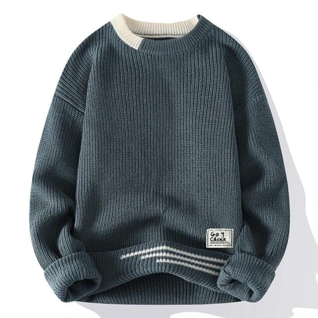 Soft Round Neck Sweater for Men – Warm and Casual Knit with Dropped Shoulders