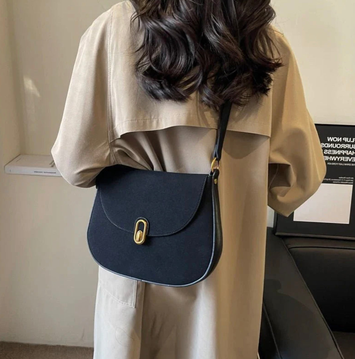 Sac d'épaule pour femme en cuir suédé synthétique avec bretelles réglables – Élégant et pratique pour un usage quotidien