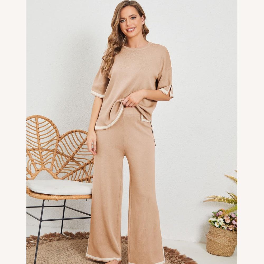 Elegant Knit Loungewear Set – Long Sleeve Top and Comfortable Loose Pants in Polyester