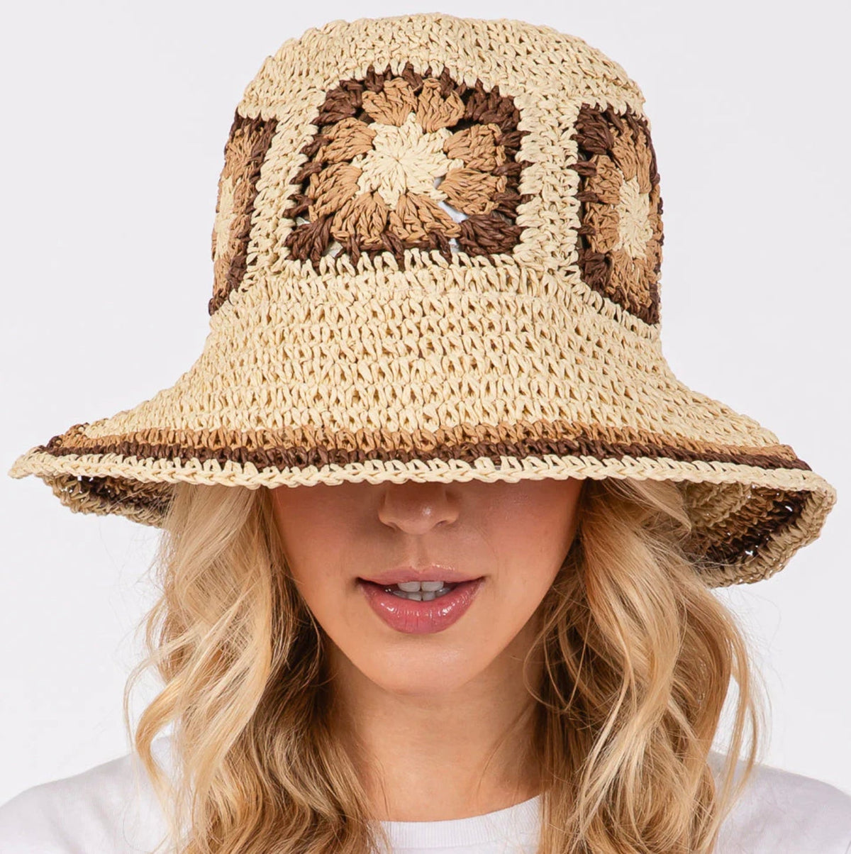 Women's Lightweight Ecological Straw Hat – Elegant Summer Accessory with Sun Protection