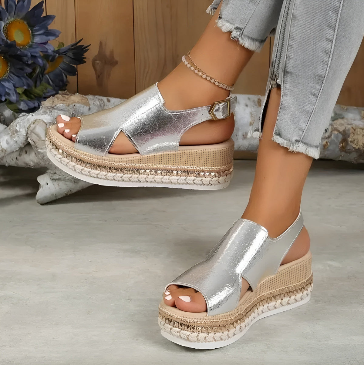 Women's Metallic Gold Sandals Size 38 PU Leather Wedge