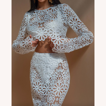 Ensemble en dentelle blanche au crochet pour femmes – Haut court à manches longues et jupe longue bohème chic