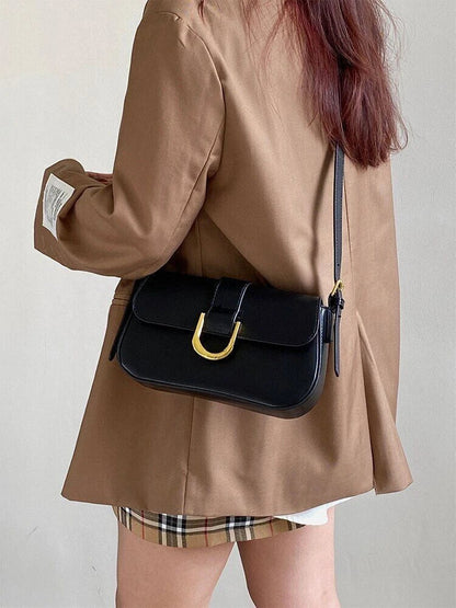 Patent Leather Shoulder Bag for Women – Chic and Elegant Bag with Buckle and Shiny Finish
