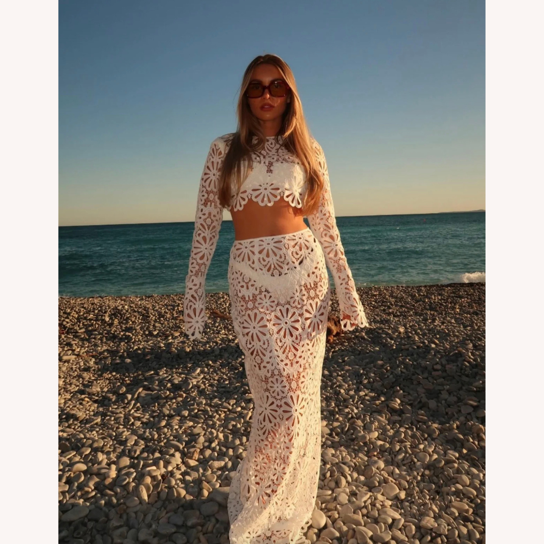 Ensemble en dentelle blanche au crochet pour femmes – Haut court à manches longues et jupe longue bohème chic