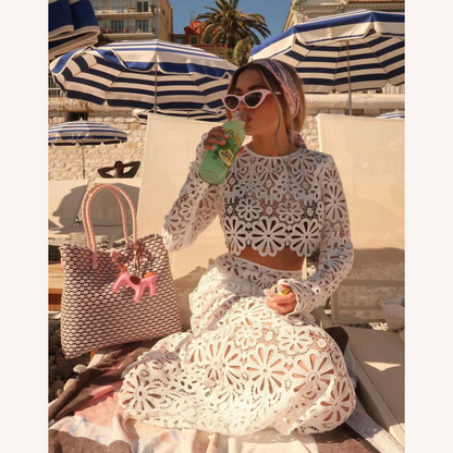 Ensemble en dentelle blanche au crochet pour femmes – Haut court à manches longues et jupe longue bohème chic
