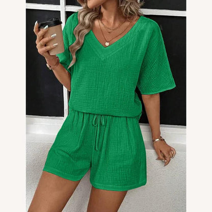 Ensemble d'été pour femme en coton léger avec haut à col en V et short élastiqué – Confort et style décontracté