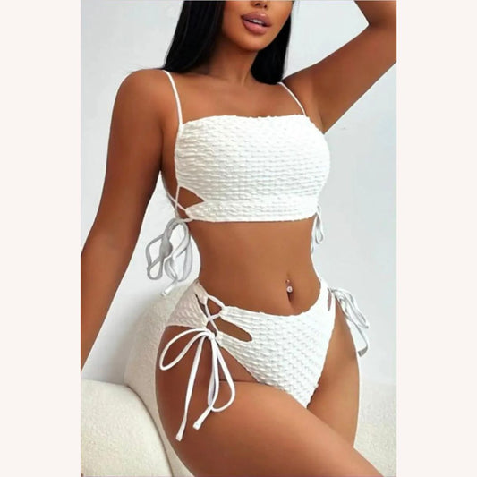 Ensemble de bikini blanc texturé pour femmes avec liens latéraux réglables – Maillot de bain élégant pour la plage et la piscine