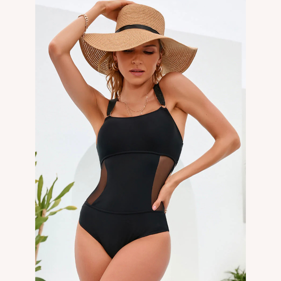 Maillot de bain une pièce sportif pour femme, panneau noir avec dos ouvert – Élégance et assurance pour la natation et la plage