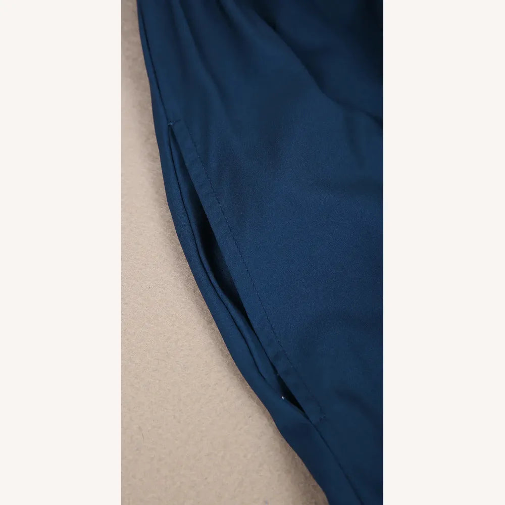Robe longue plissée pour femme bleu cobalt avec encolure en V et épaules dénudées - Élégance décontractée