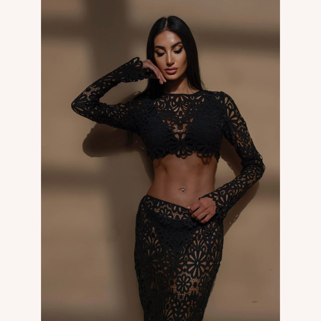 Ensemble en dentelle blanche au crochet pour femmes – Haut court à manches longues et jupe longue bohème chic