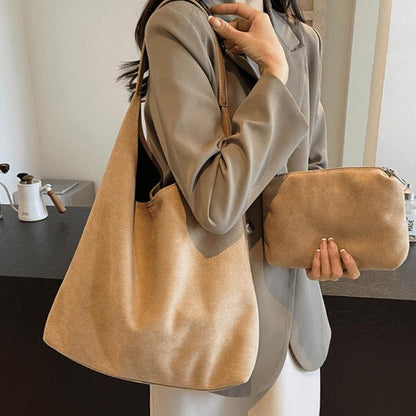 Sac à bandoulière semi-circulaire en cuir végétal pour femme, compatible avec Macbook 13 pouces – Élégant et spacieux
