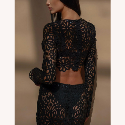 Ensemble en dentelle blanche au crochet pour femmes – Haut court à manches longues et jupe longue bohème chic