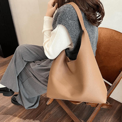 Sac Hobo pour Femme en Cuir Végétal Élégant avec Intérieur Polyvalent – Design Chic et Résistant pour Toutes Occasions