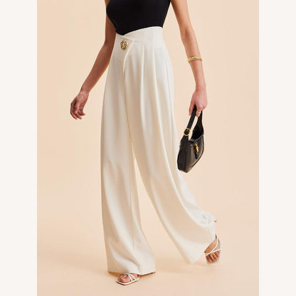 Pantalon fluide beige pour femme, taille haute, jambes larges avec boutons dorés – Élégance et confort