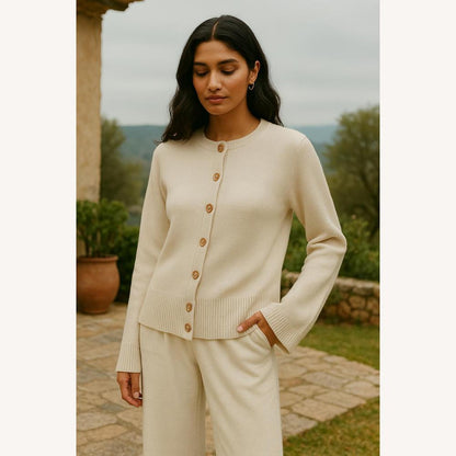 Cardigan boutonné pour femme en maille douce avec détails côtelés – Élégant et confortable, idéal pour la mi-saison