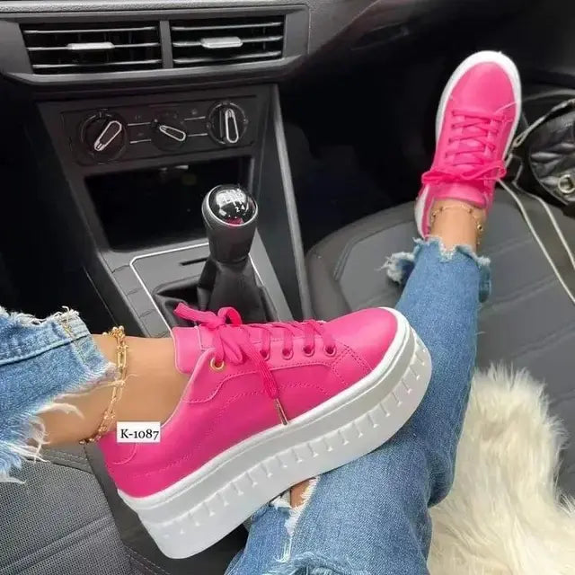Chaussures compensées en cuir pour femmes avec talon épais et conception ergonomique – Style décontracté et semi-formel