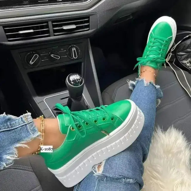 Chaussures compensées en cuir pour femmes avec talon épais et conception ergonomique – Style décontracté et semi-formel