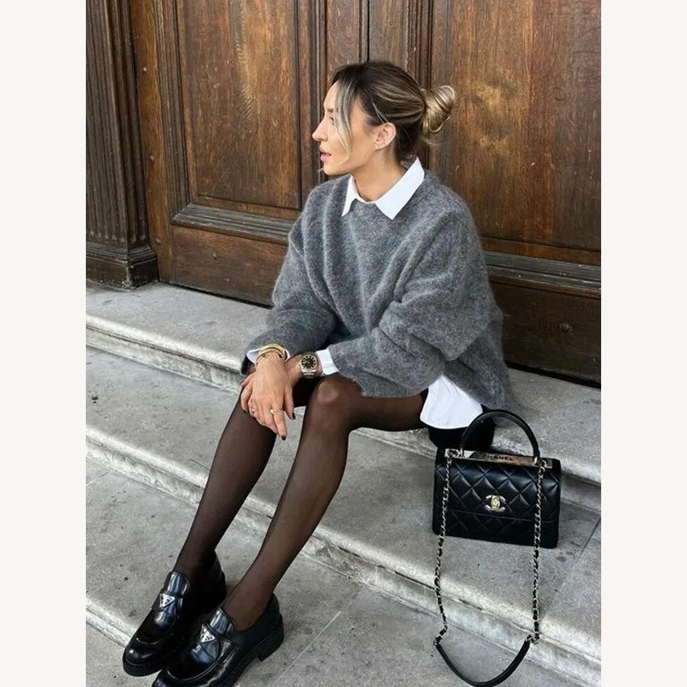 Pull tricoté doux pour femme, coupe ample – col rond, confortable et élégant pour un look décontracté