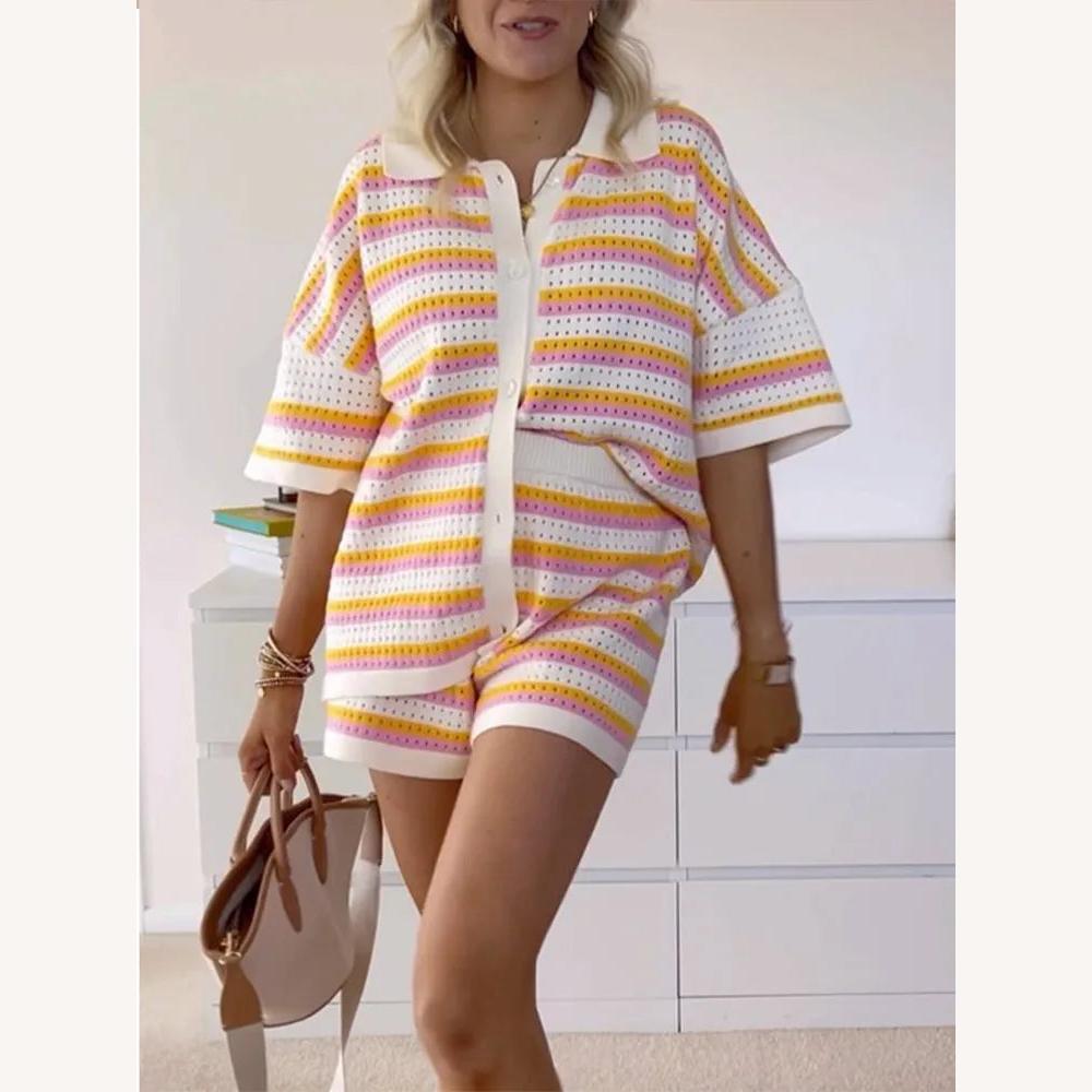 Ensemble décontracté rayé pour femme en tricot avec chemise boutonnée et short élastiqué – Confort léger pour l'été