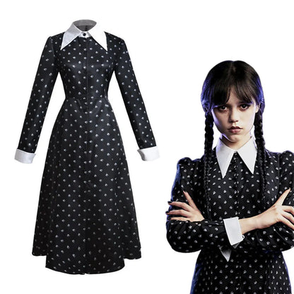 Costume gothique noir pour Halloween 2025 – Robe avec col blanc et silhouette élégante