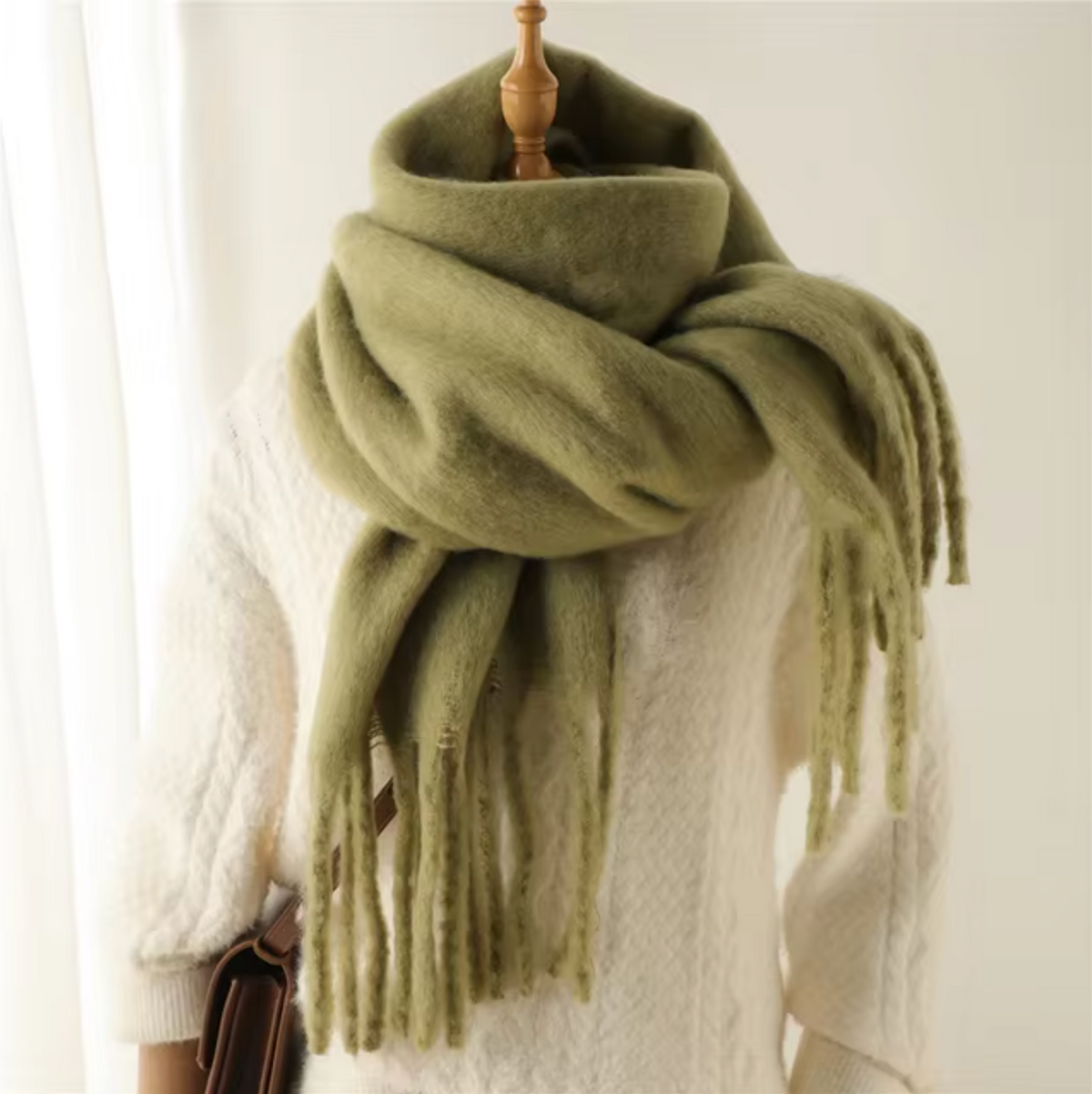 Écharpe Femme Surdimensionnée en Peluche avec Franges – Douce et Élégante pour l'Hiver, Confort et Style 9