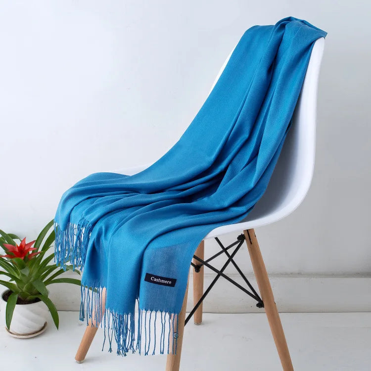 Écharpe Longue en Laine avec Franges pour Femmes – Confort et Élégance pour l'Hiver 16
