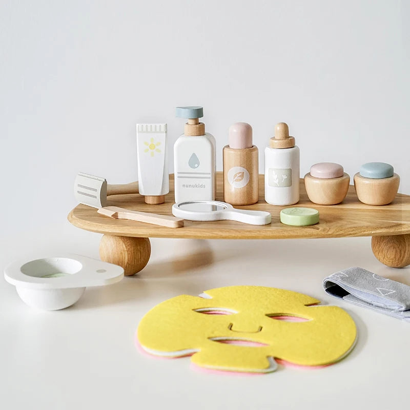 Eco-Friendly Wooden Makeup Set for Kids – Creative Role Play Toy for Ages 3 to 8, Non-Toxic Paint