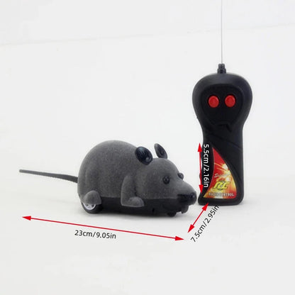 Interactive Toy for Cat with Remote-Controlled Mouse – Stimulates Exercise and Hunting Instinct, Durable and Easy to Use