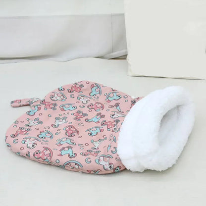 Soft Plush Self-Heating Cat Bed – Comfortable Nest for Small Pets
