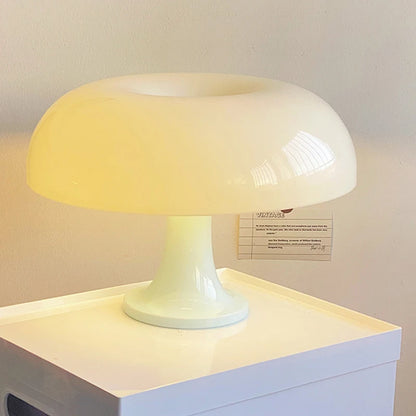 Milo Mushroom Lamp | USB Powered, Three-Color Dimming