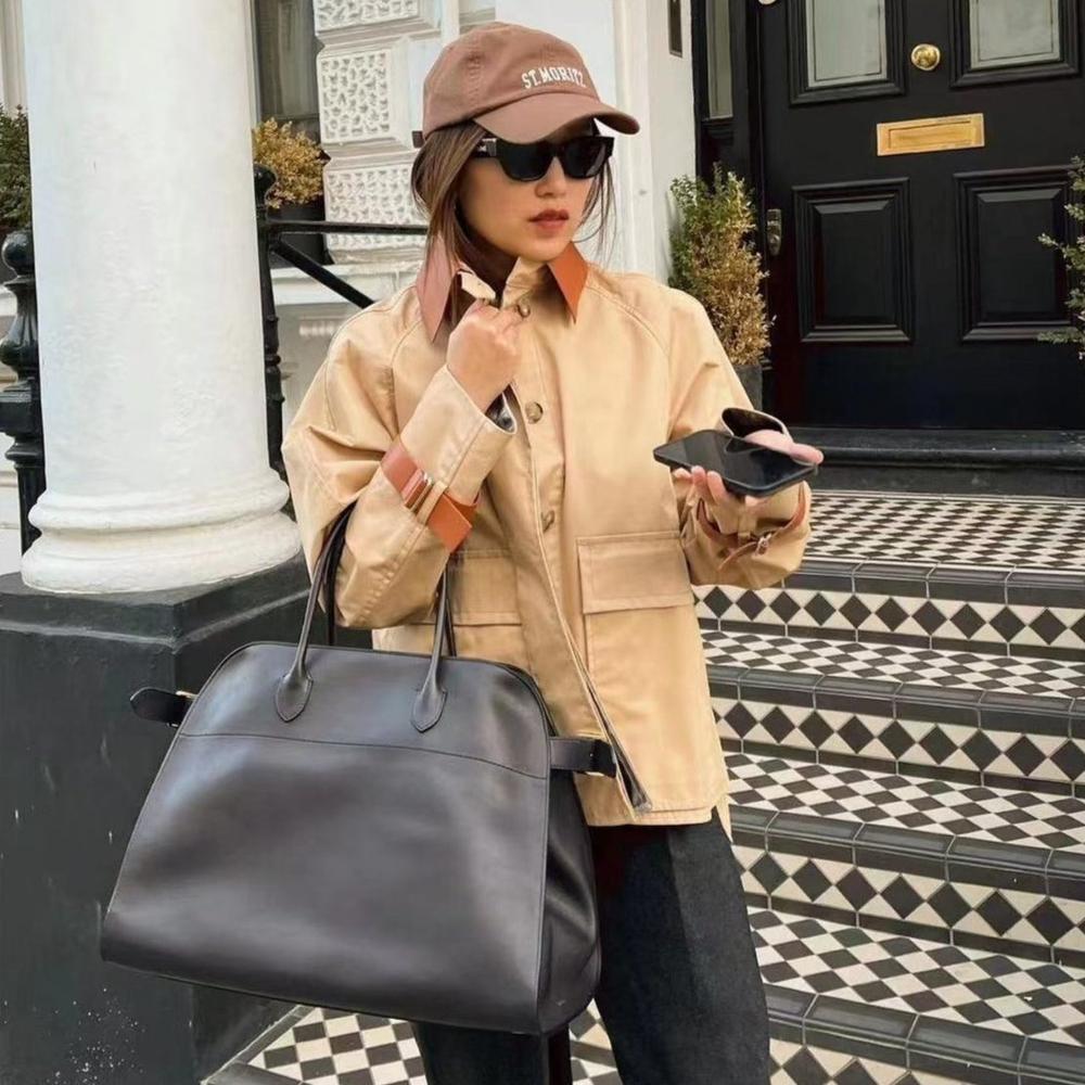Women's Vegan Leather Handbag with Comfortable Shoulder Straps – Elegant and Practical Style, Dimensions 38x28x23 cm