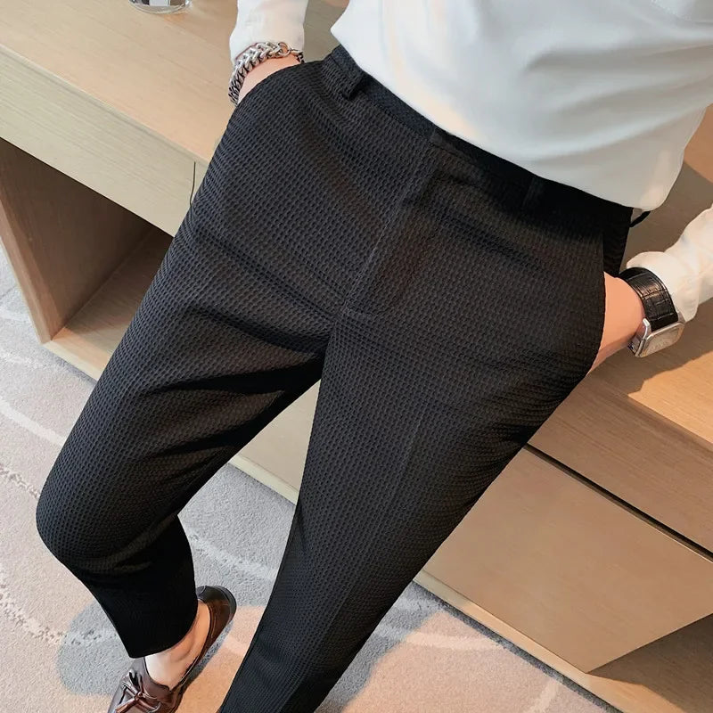 Pantalon à Carreaux pour Hommes en Tissu Respirant – Coupe Droite Élégante pour le Bureau et les Sorties