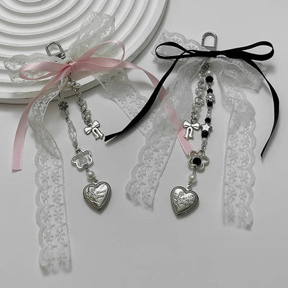 Pendentif gothique Y2K en dentelle noire avec cœur et glands – Accessoire de mode pour sac à main et clés