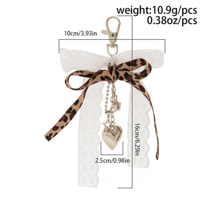 Pendentif gothique Y2K en dentelle noire avec cœur et glands – Accessoire de mode pour sac à main et clés