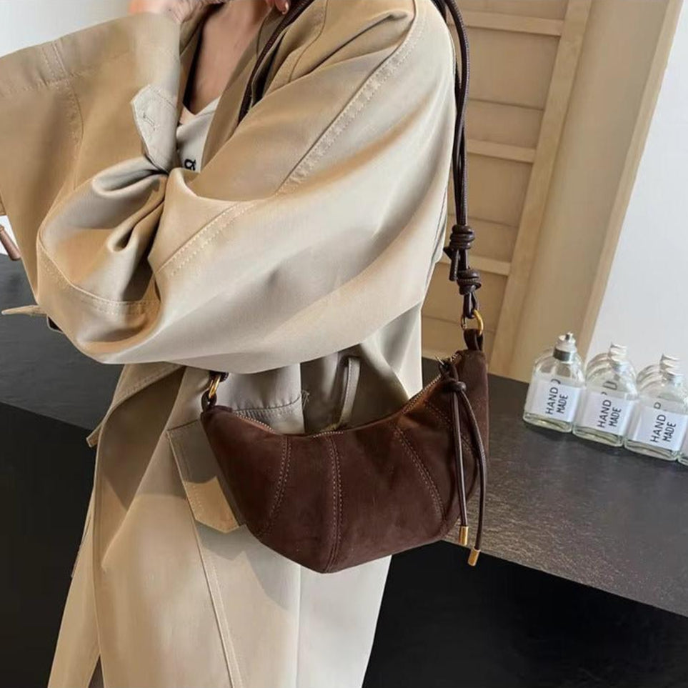 Sac à bandoulière en cuir noir pour femme - Élégant et pratique pour les sorties quotidiennes, taille idéale 25x20x10 cm