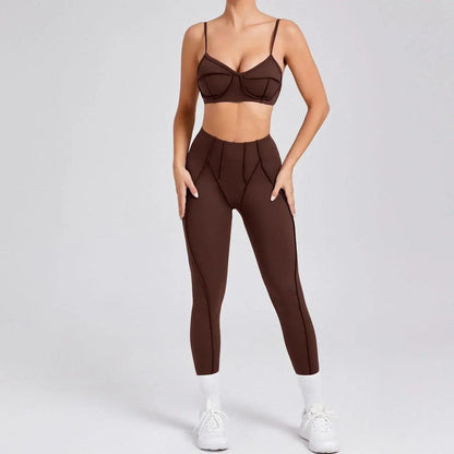 Ensemble sportif féminin à la mode avec soutien-gorge de sport structuré et leggings taille haute - Confort et élégance