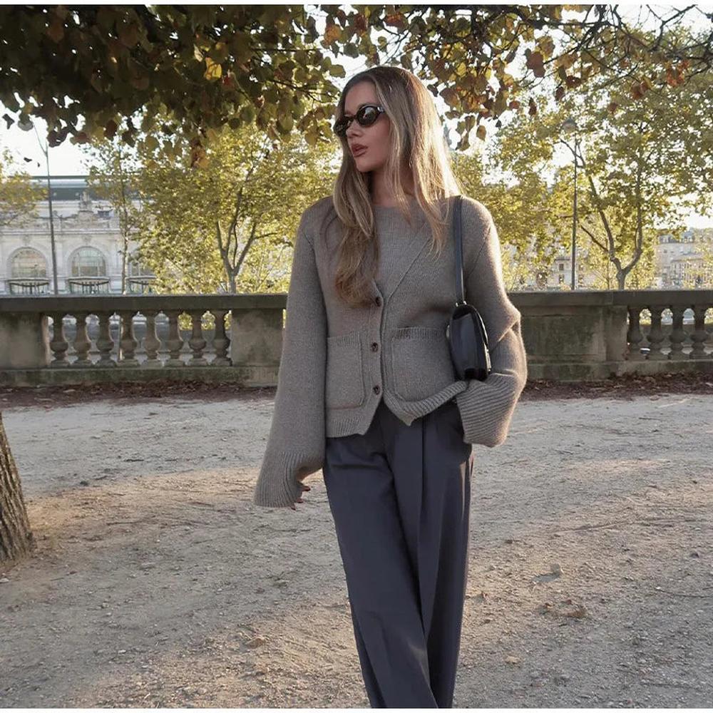 Gilet sans manches pour femme taupe en maille côtelée avec col en V et poches pratiques - Élégant et confortable