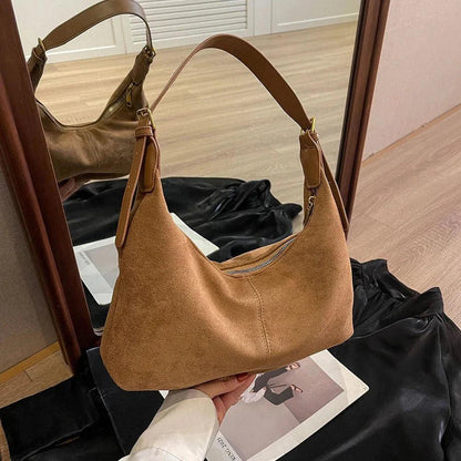 Women's Velvet Handbag with Adjustable Strap – Elegant and Versatile Hobo Bag for All Occasions