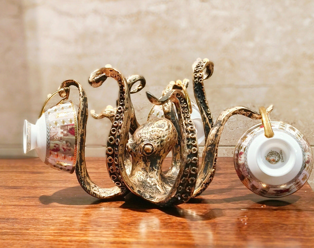 Support de Tasse en Forme de Kraken – Organisateur Marin pour 8 Tasses à Café