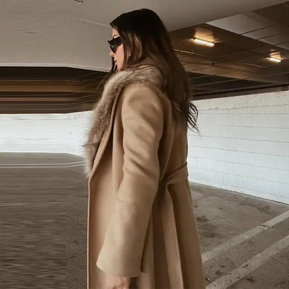 Wanda Long Coat | Faux-Fur Collar, Polyester