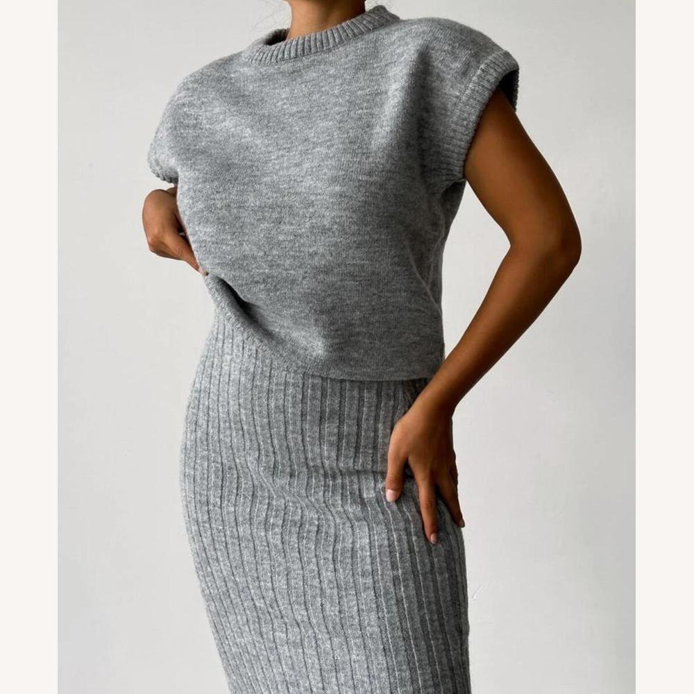 Ensemble tricoté côtelé pour femme – Haut sans manches et jupe élégante taille haute