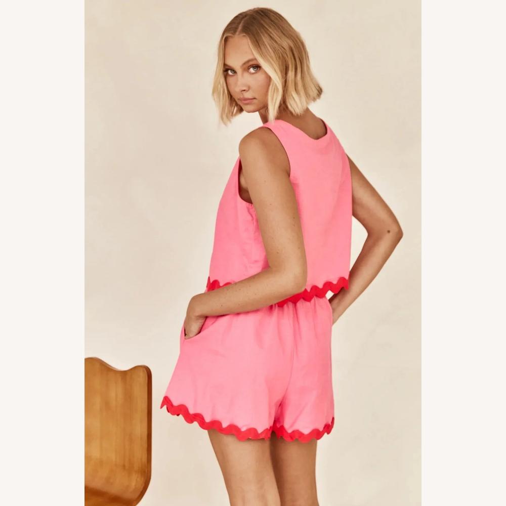 Ensemble léger coordonné pour femmes – Haut sans manches et short taille haute en mélange coton-polyester, finitions ondulées, beige noir rose