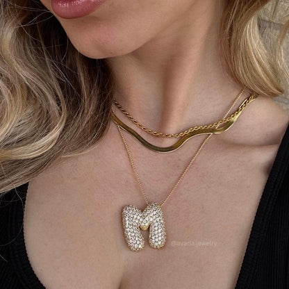 Collier pour femme en or 18 carats avec pendentif initial et diamant simulé, 18 pouces