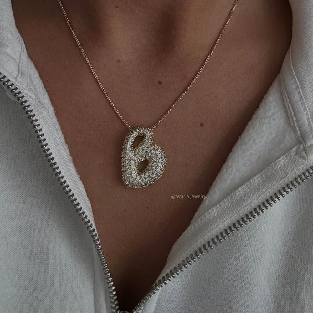 Collier pour femme en or 18 carats avec pendentif initial et diamant simulé, 18 pouces