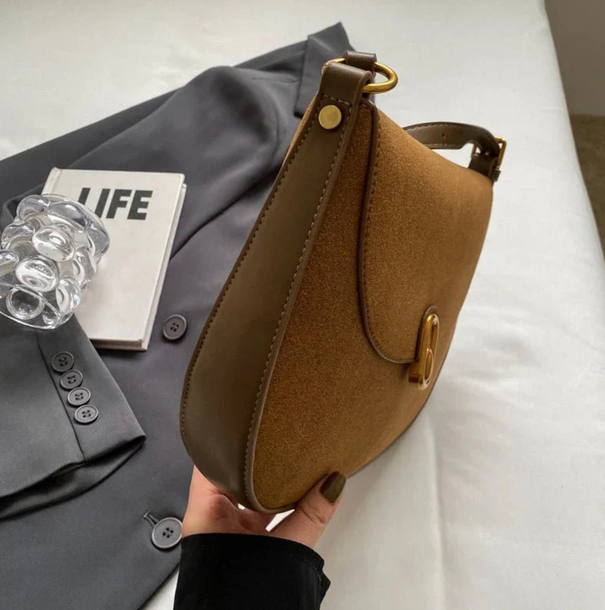 Sac d'épaule pour femme en cuir suédé synthétique avec bretelles réglables – Élégant et pratique pour un usage quotidien