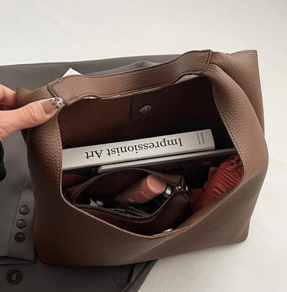 Sac Hobo pour Femme en Cuir Végétal Élégant avec Intérieur Polyvalent – Design Chic et Résistant pour Toutes Occasions